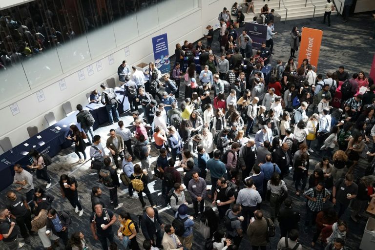 Cele mai bune strategii pentru networking și construirea relațiilor profesionale
