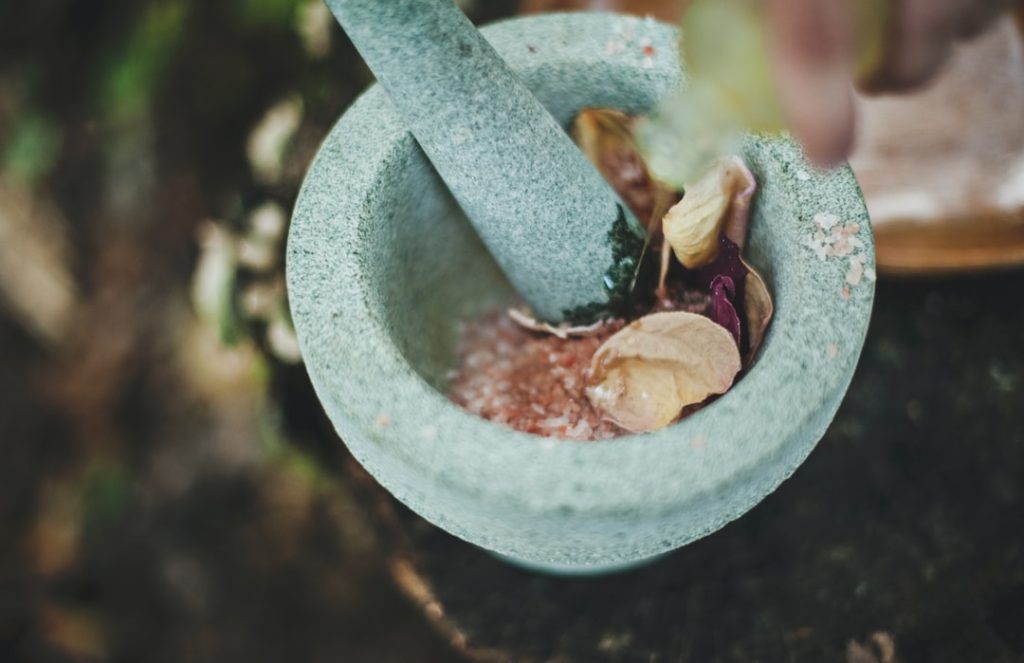 Cele mai eficiente plante medicinale pentru promovarea somnului și relaxare